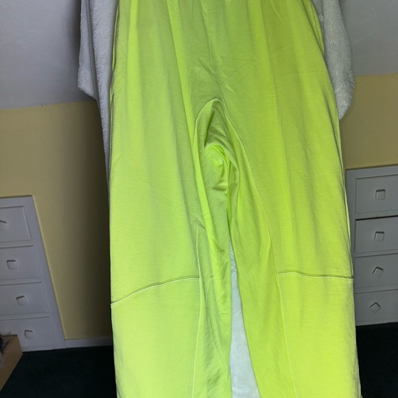 NEW FP Movement Free People MVP Pants Neon Green Slouchy Wide Loose Baggy Boho - Picture 8 of 13